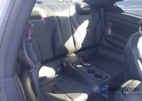 2017 Infiniti Q60 3.0T Premium из США, поврежденный, VIN JN1EV7EK7HM361307